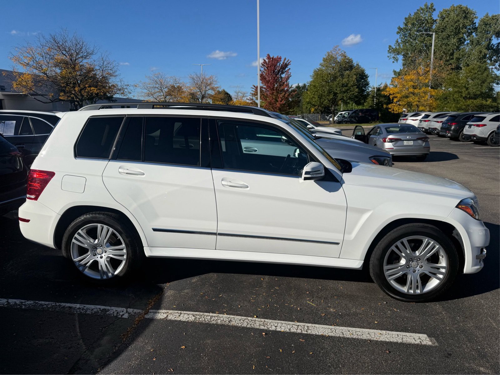 Used 2013 Mercedes-Benz GLK 350 4MATIC image 3