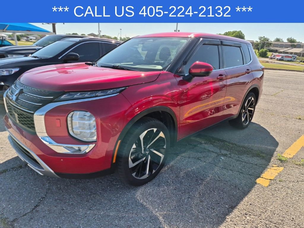 Used 2023 Mitsubishi Outlander SE AWD/4WD image 2