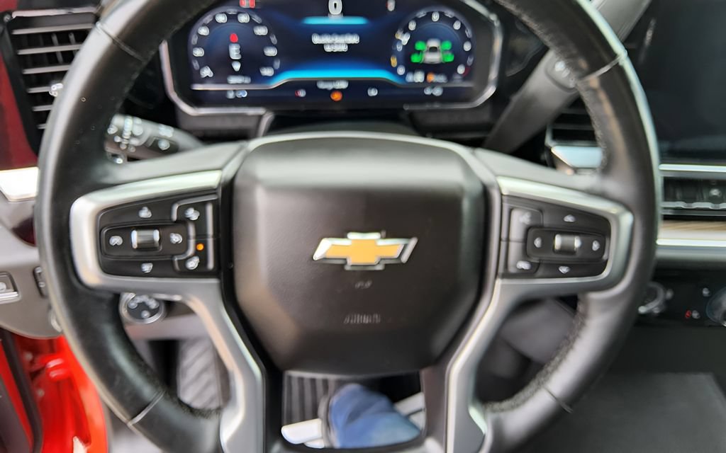 Used 2024 Chevrolet Silverado 1500 LT AWD/4WD image 15