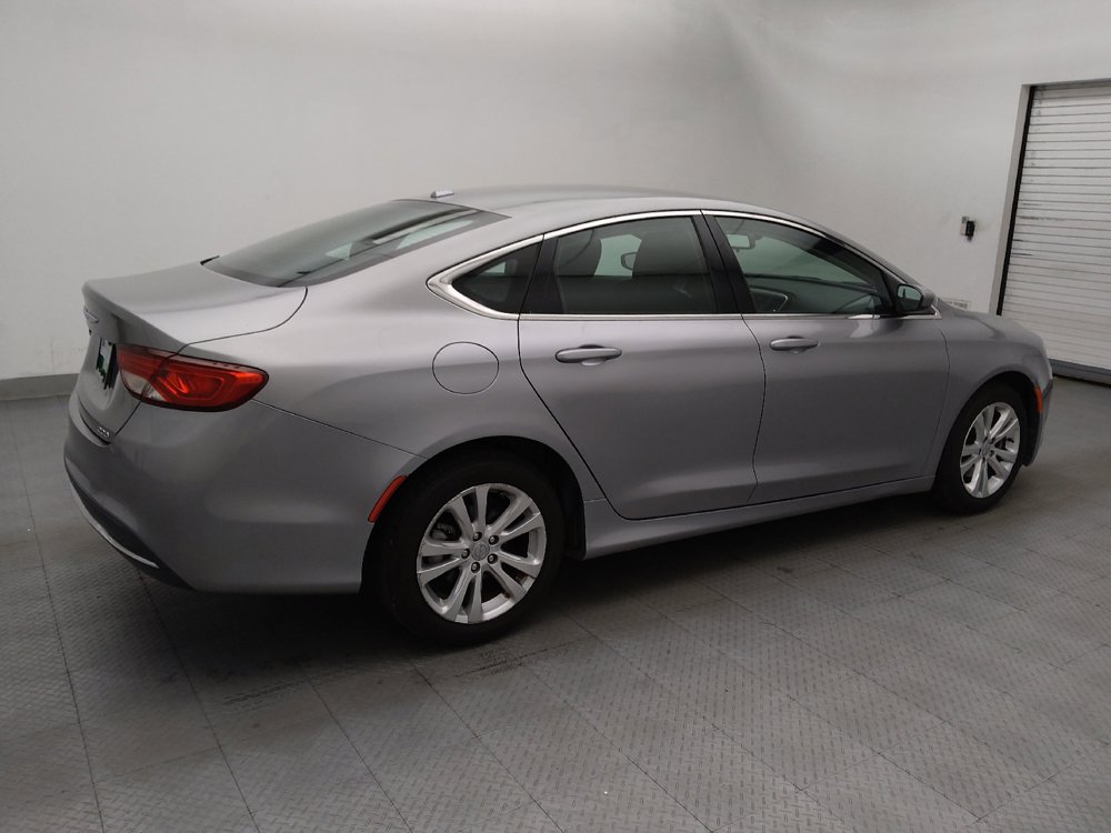 Used 2015 Chrysler 200 Limited w/ Convenience Group FWD image 10