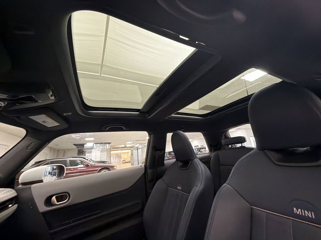 Certified 2025 MINI Cooper S image 23