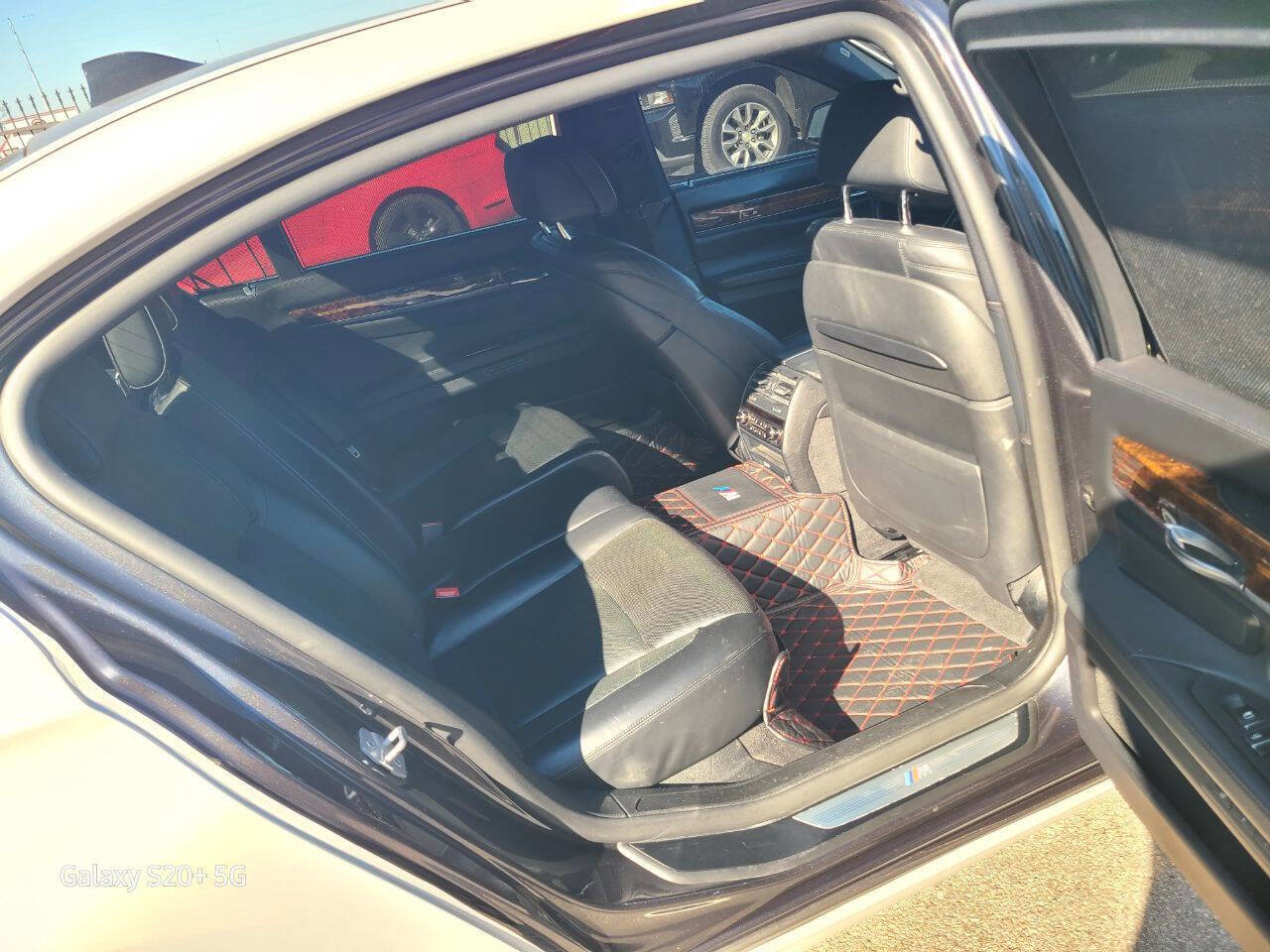 Used 2014 BMW 750Li xDrive image 29