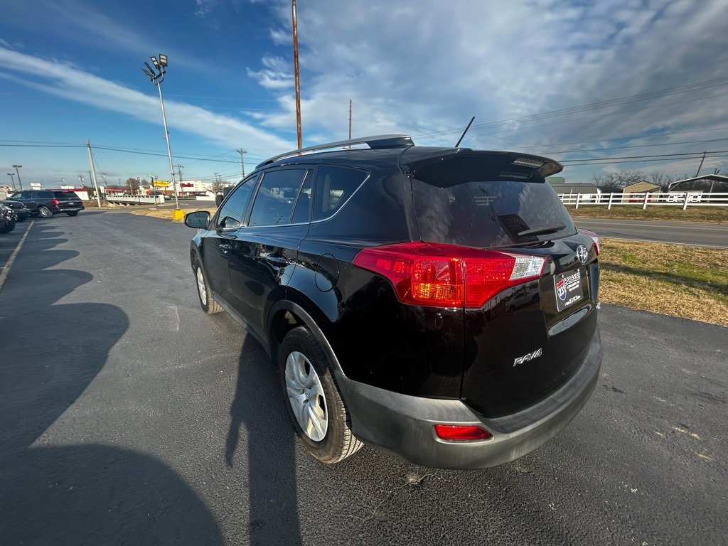 Used 2015 Toyota RAV4 LE image 5