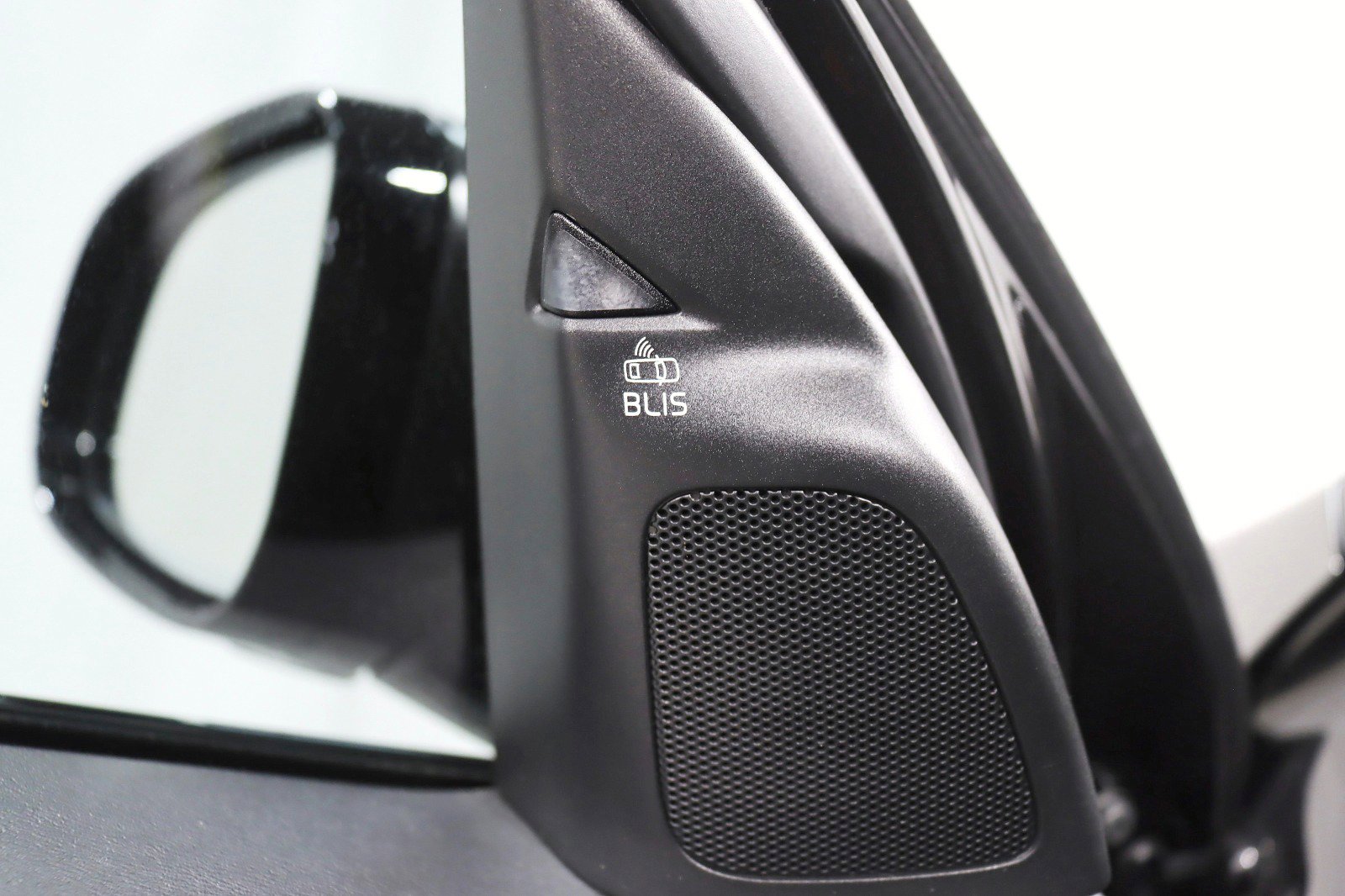 Used 2018 Volvo V60 T6 Polestar image 35