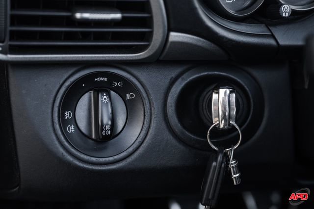 Used 2005 Porsche 911 Carrera image 63