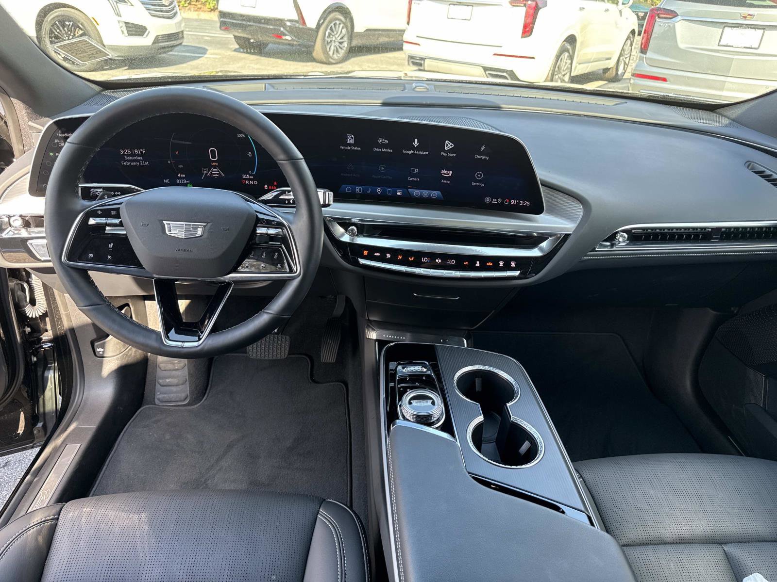 Used 2025 Cadillac Lyriq Luxury image 18