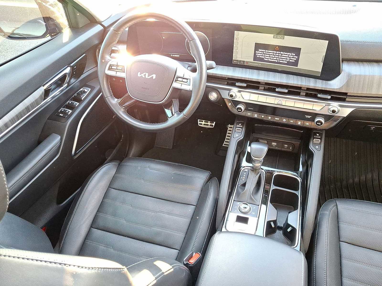 Used 2024 Kia Telluride SX Prestige w/ Towing Package image 10