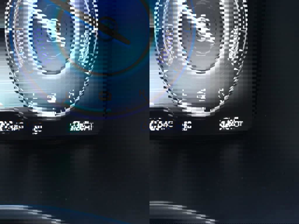 Certified 2022 Hyundai Santa Fe Blue image 31