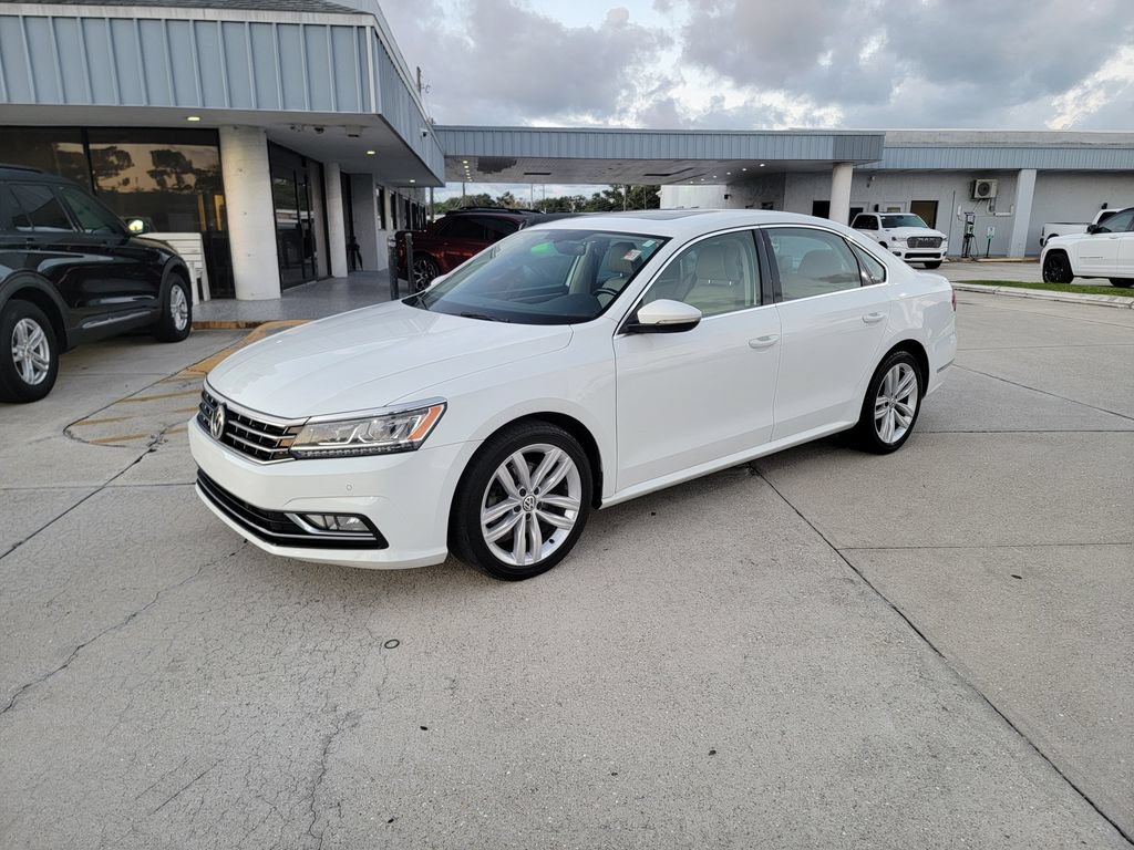 Used 2018 Volkswagen Passat 2.0T SE