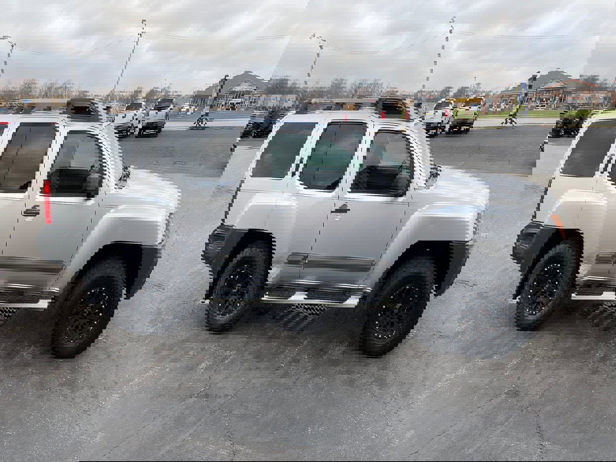 Used 2011 Nissan Xterra S w/ 4X4 Value Package image 4