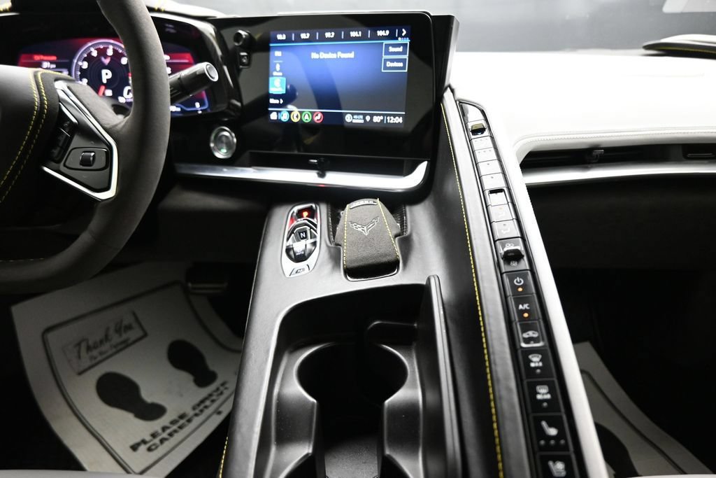 Used 2021 Chevrolet Corvette Stingray Premium Conv w/ Z51 Performance Package RWD image 18