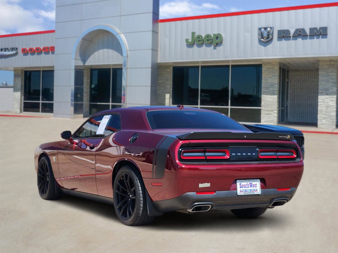 Used 2020 Dodge Challenger R/T Scat Pack w/ Dynamics Package RWD image 4