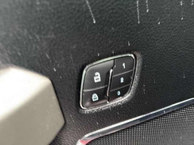 Used 2018 Ford F150 Lariat w/ Equipment Group 502A Luxury image 15