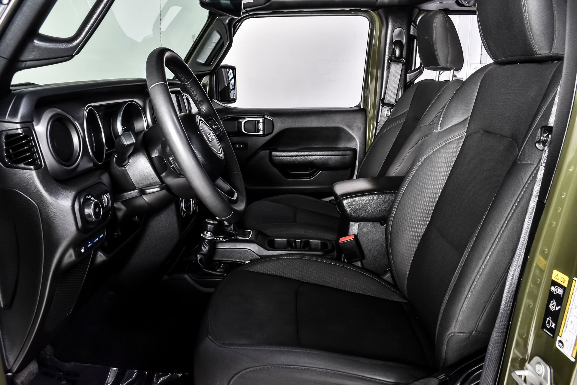 Used 2023 Jeep Wrangler Unlimited w/ 8.4" Radio Group AWD/4WD image 18