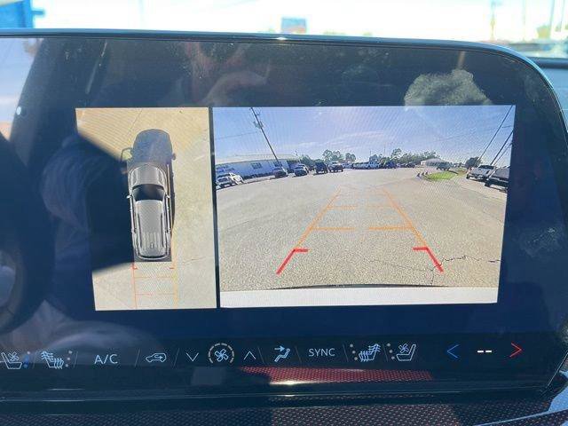 New 2026 Chevrolet Traverse RS w/ LPO, Floor Liner Package image 17