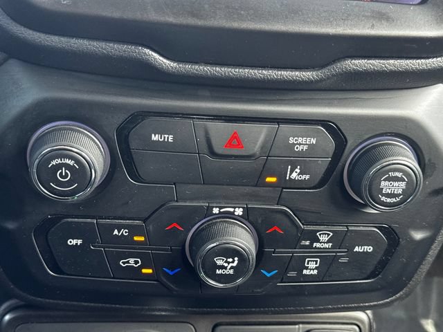 Certified 2023 Jeep Renegade Trailhawk AWD/4WD image 33