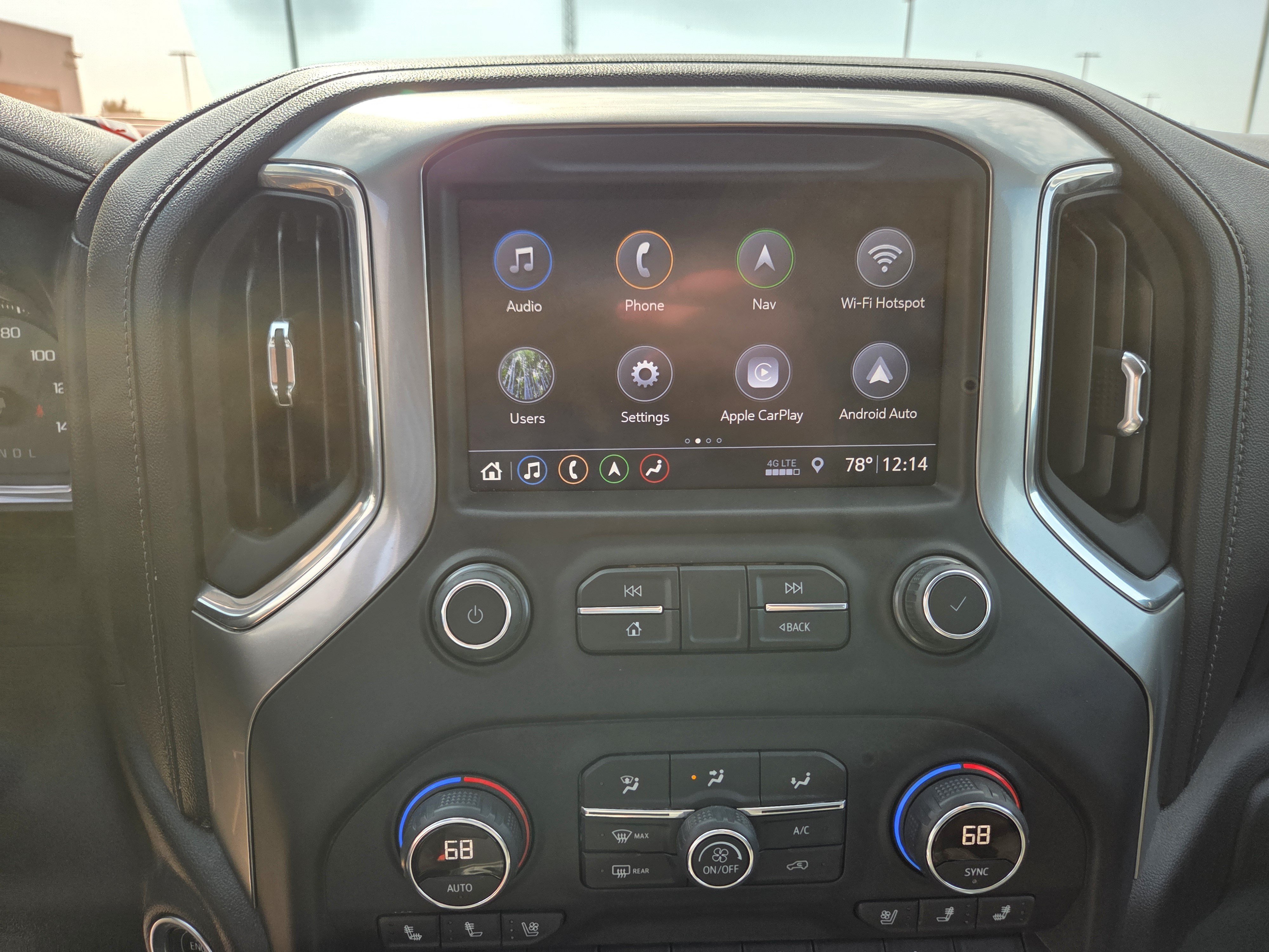 Used 2019 Chevrolet Silverado 1500 LTZ w/ LTZ Plus Package AWD/4WD image 15