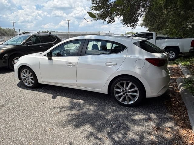 Used 2017 MAZDA MAZDA3 Grand Touring FWD image 9