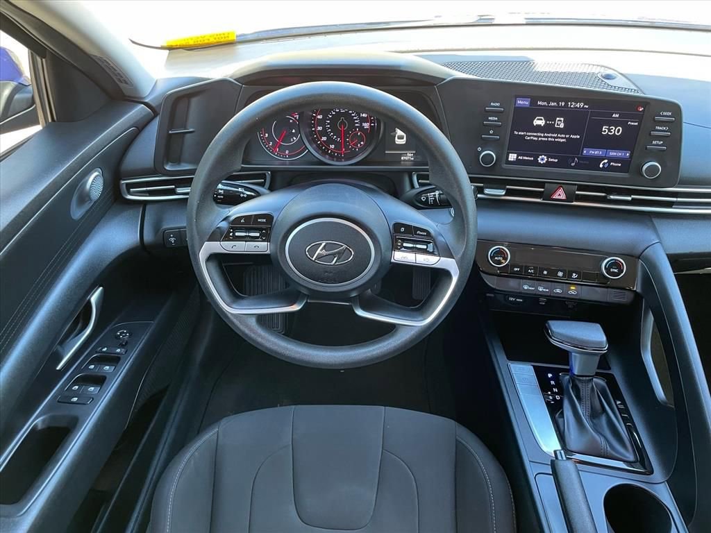 Used 2022 Hyundai Elantra SEL image 5