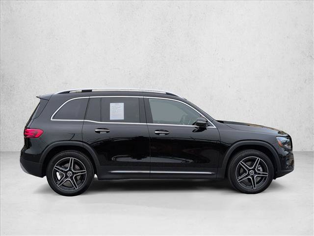 Used 2026 Mercedes-Benz GLB 250 4MATIC image 4