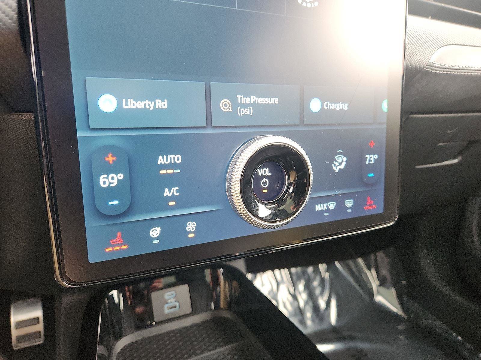 Used 2021 Ford Mustang Mach-E Premium image 16