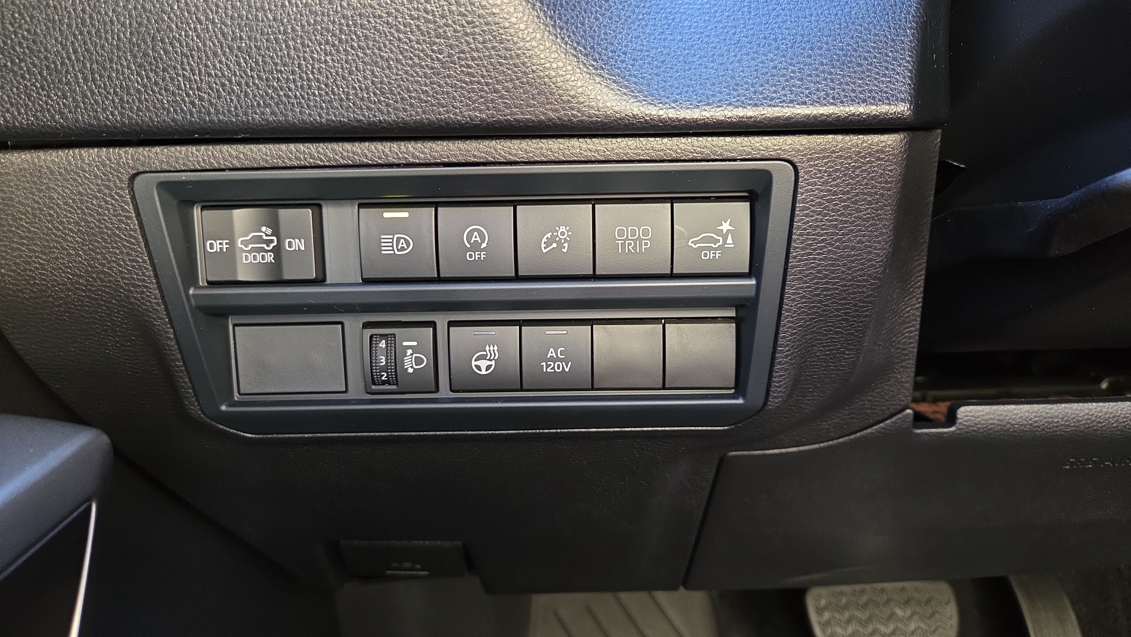 Certified 2026 Toyota Tundra SR5 w/ SR5 Premium Package RWD image 18