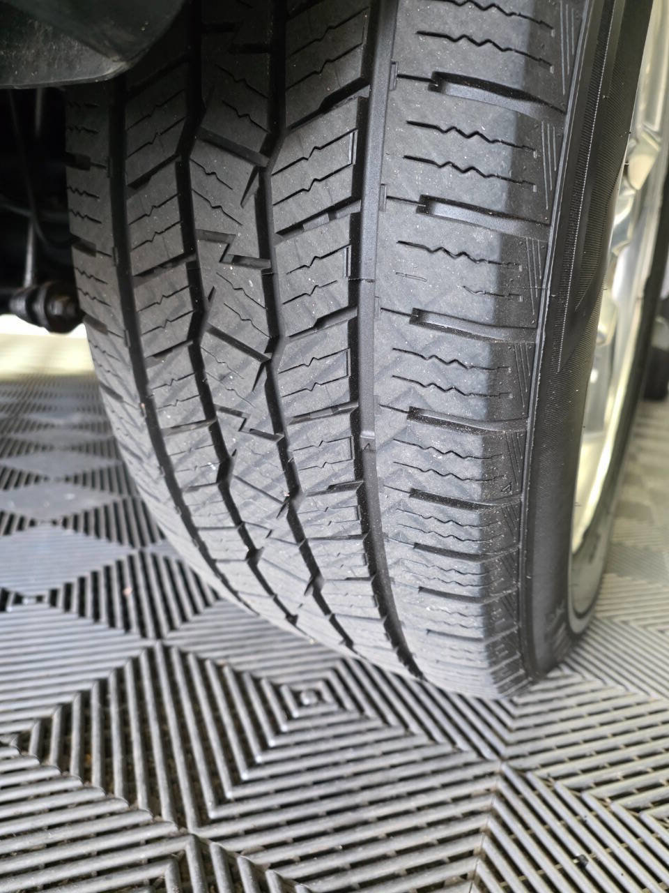 Used 2011 Chevrolet Suburban LTZ image 34