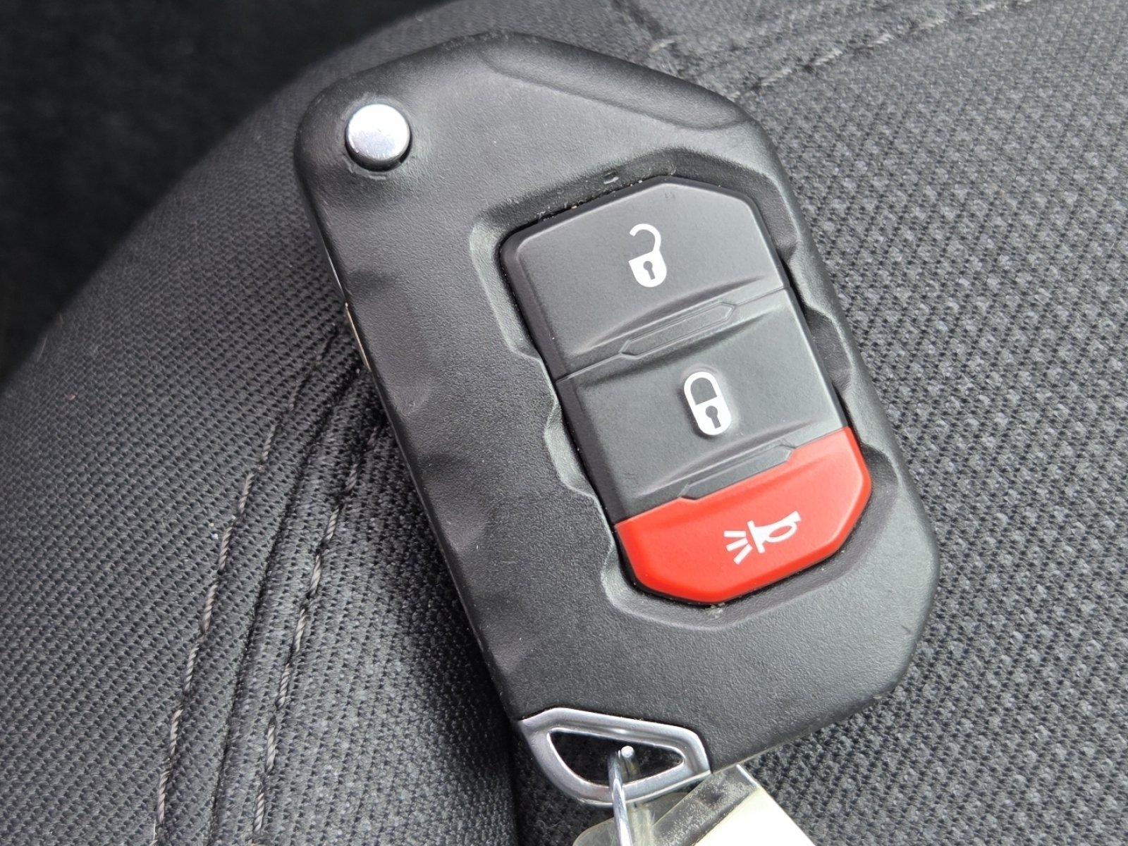 Used 2021 Jeep Wrangler Unlimited Sport AWD/4WD image 35
