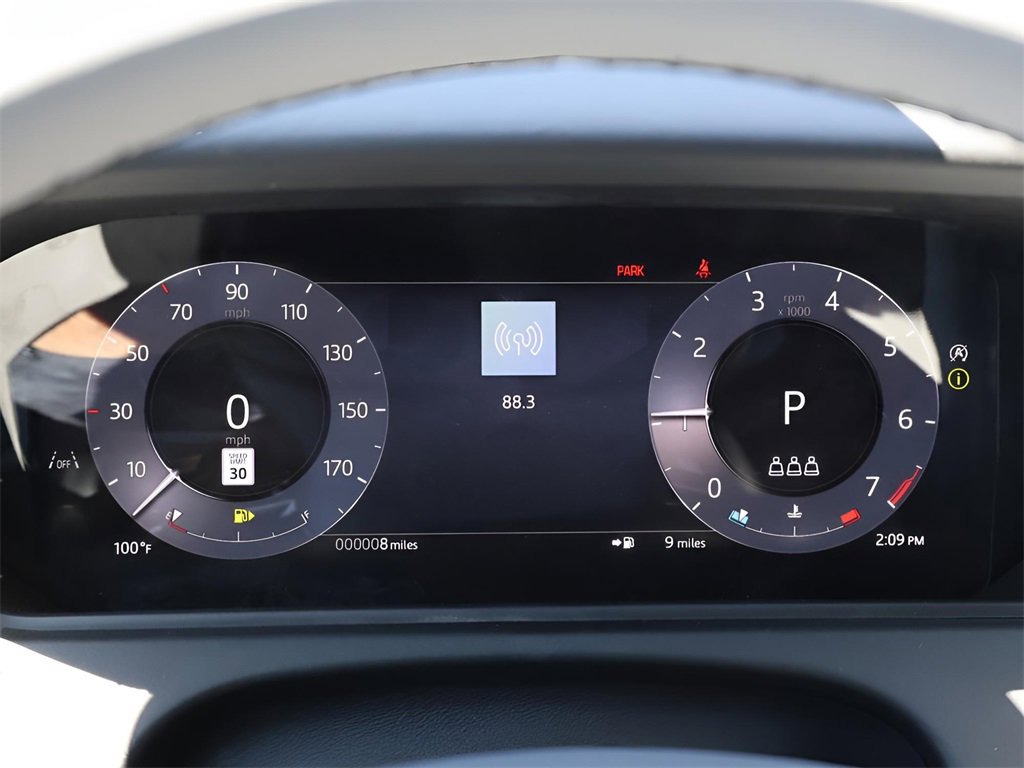 New 2026 Land Rover Range Rover Velar Dynamic SE image 30