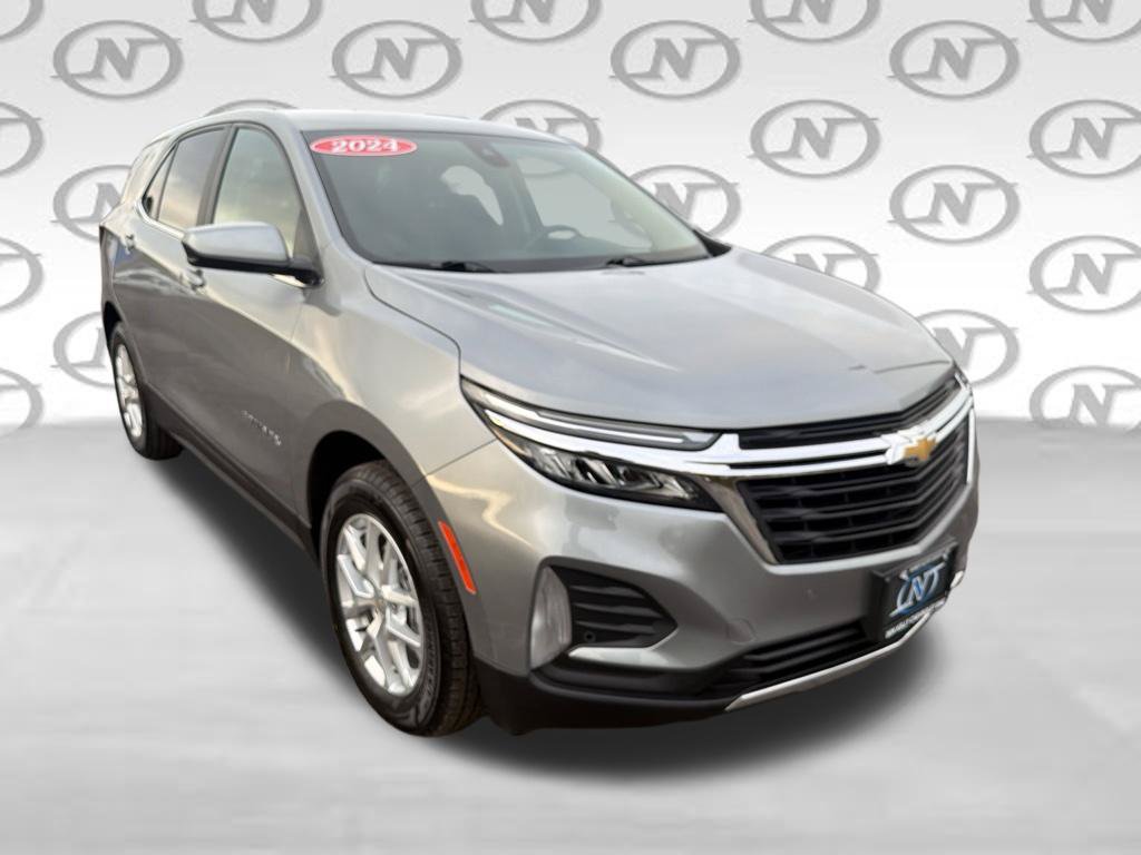 Used 2024 Chevrolet Equinox LT AWD/4WD image 16