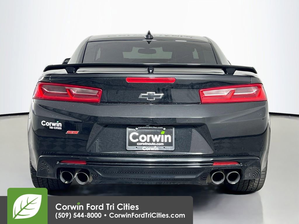 Used 2018 Chevrolet Camaro SS image 13