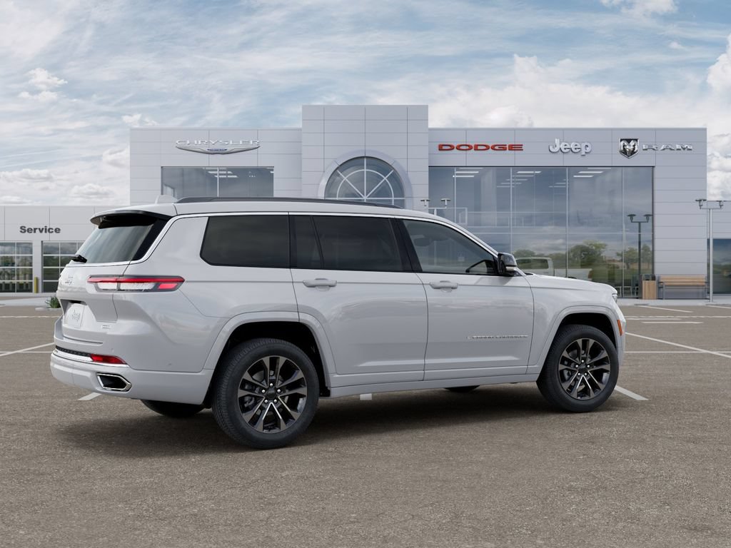 New 2025 Jeep Grand Cherokee L Overland w/ Advanced Protech Group III AWD/4WD image 4