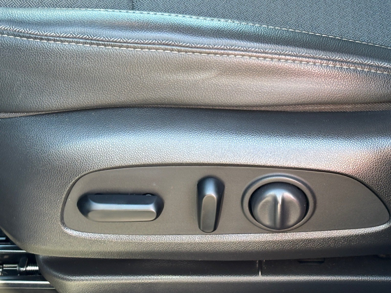 Used 2021 Buick Encore GX Select FWD image 26