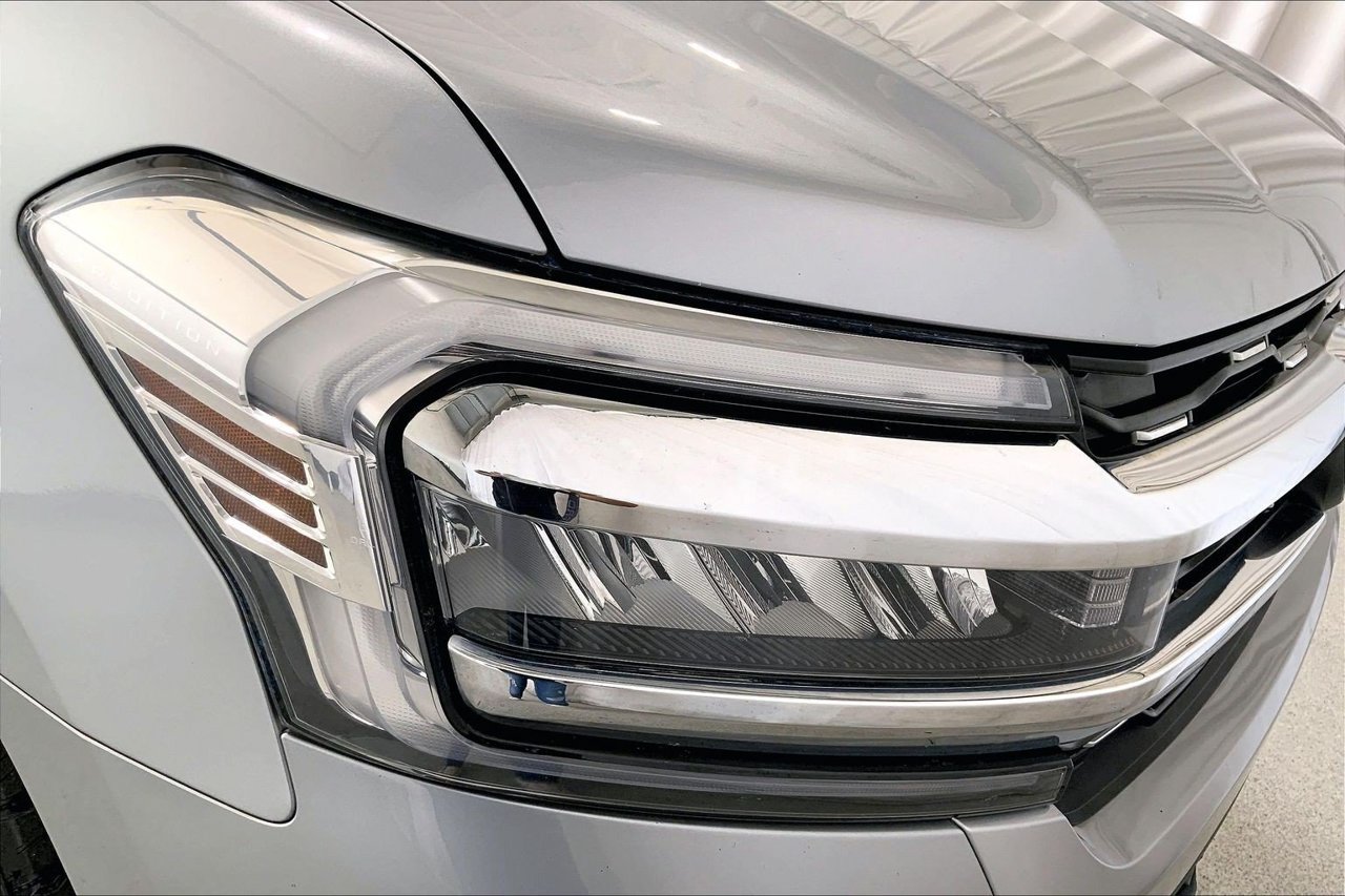Used 2023 Ford Expedition Max Limited AWD/4WD image 28