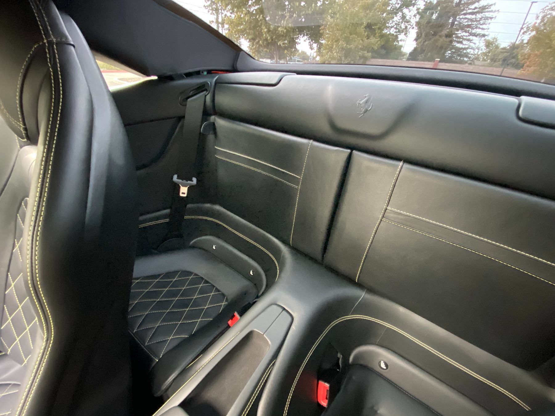 Used 2016 Ferrari California T RWD image 39