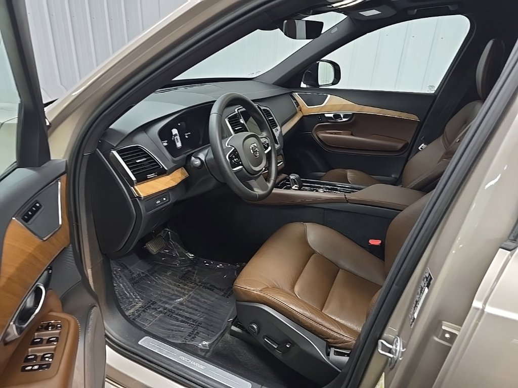 Used 2023 Volvo XC90 T8 Plus w/ Protection Package AWD/4WD image 30