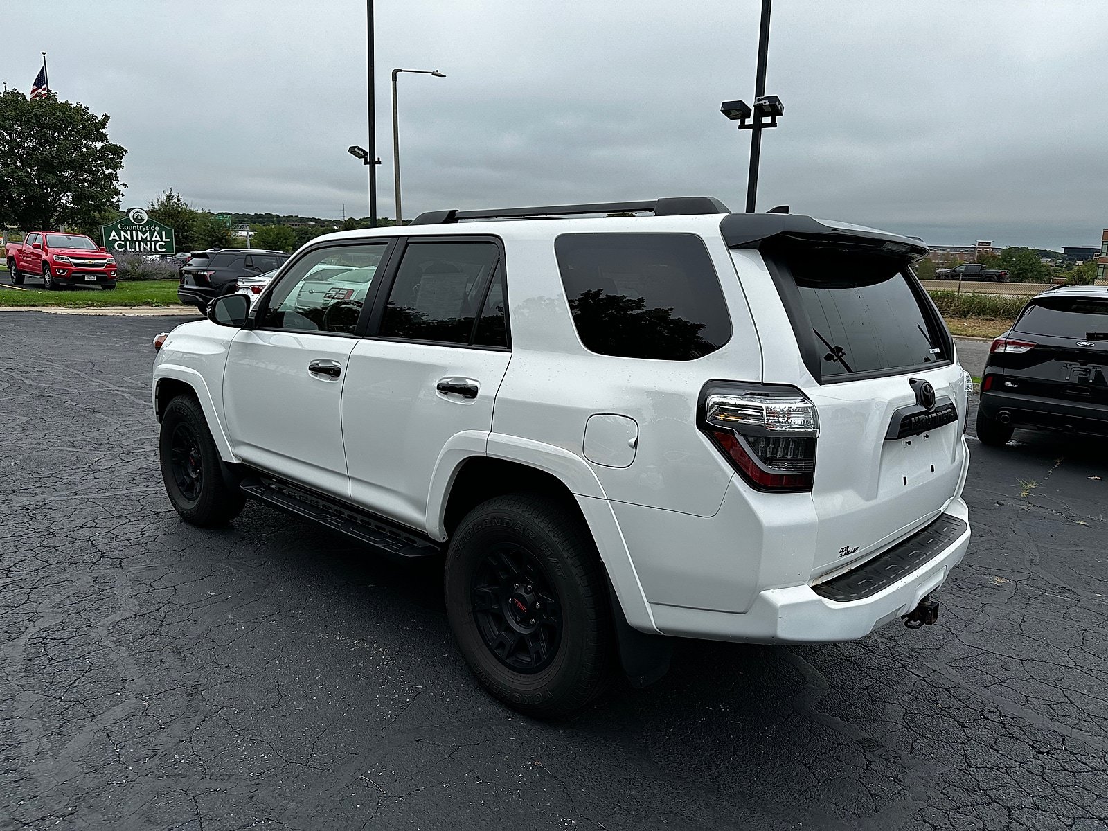 Used 2021 Toyota 4Runner Venture w/ Moonroof Package AWD/4WD image 5