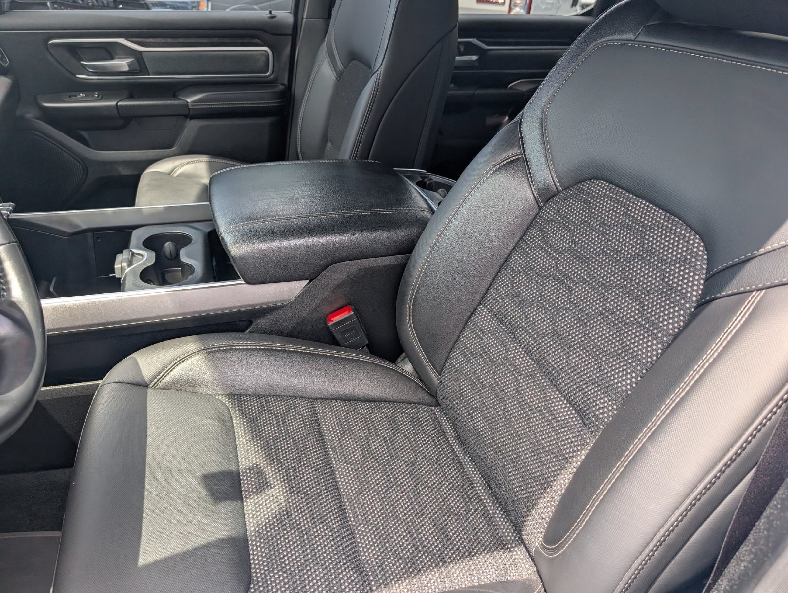 Used 2023 RAM 1500 Big Horn AWD/4WD image 12