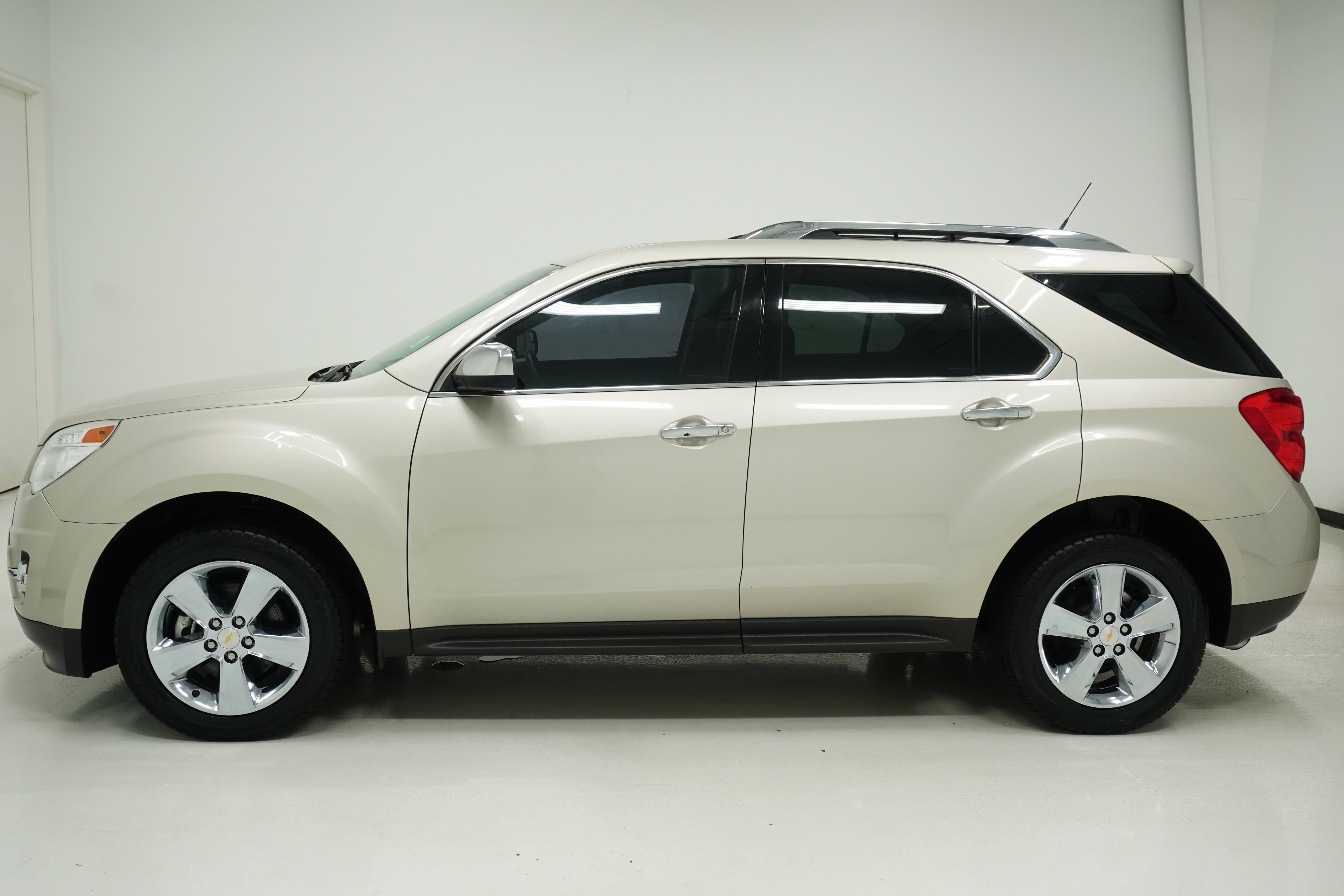 Used 2013 Chevrolet Equinox LTZ FWD image 7