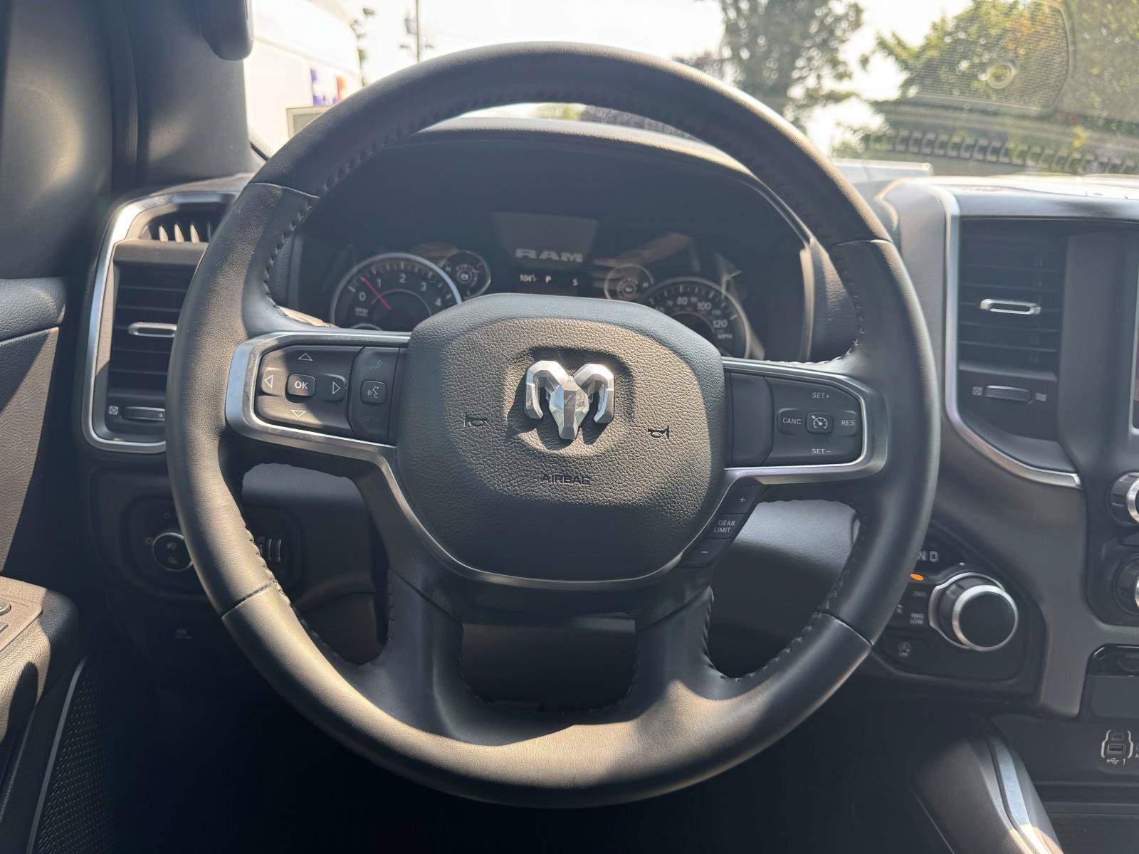 Used 2024 RAM 1500 Big Horn AWD/4WD image 12