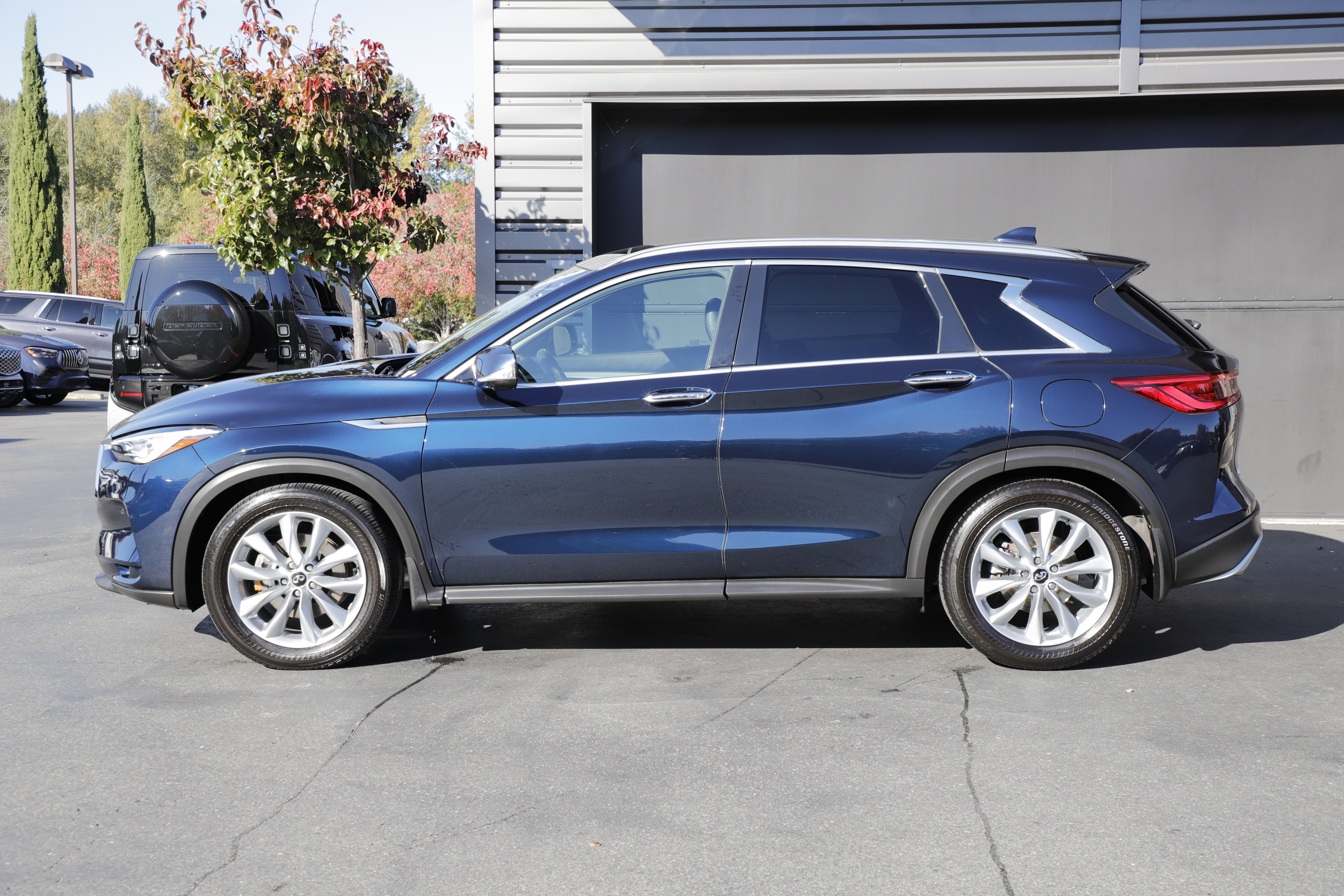Used 2019 INFINITI QX50 Essential w/ Premium Heat Package AWD/4WD image 3