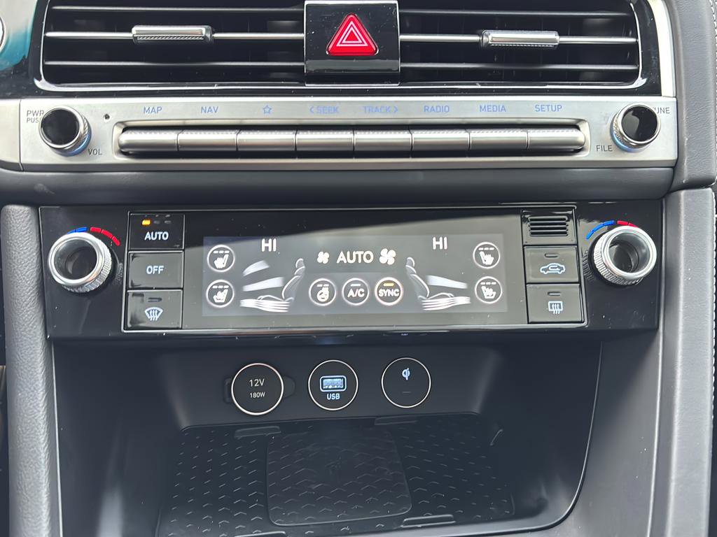 Certified 2026 Genesis G70 2.5T Prestige image 32