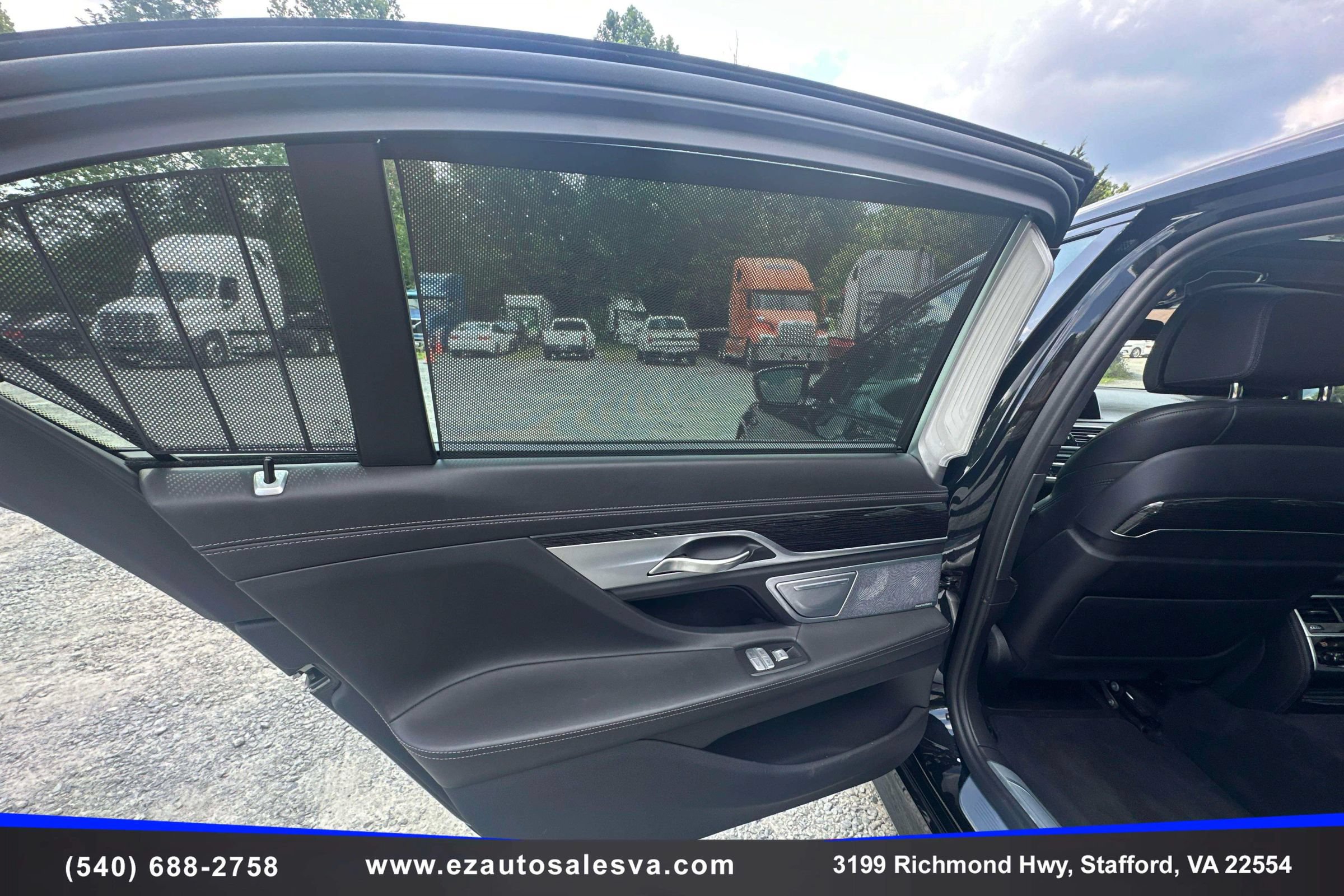 Used 2018 BMW 750i xDrive AWD/4WD image 22