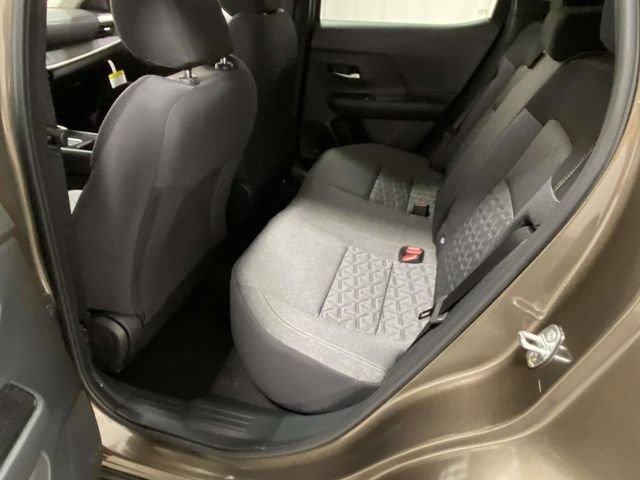 New 2026 Nissan Kicks SV FWD image 8