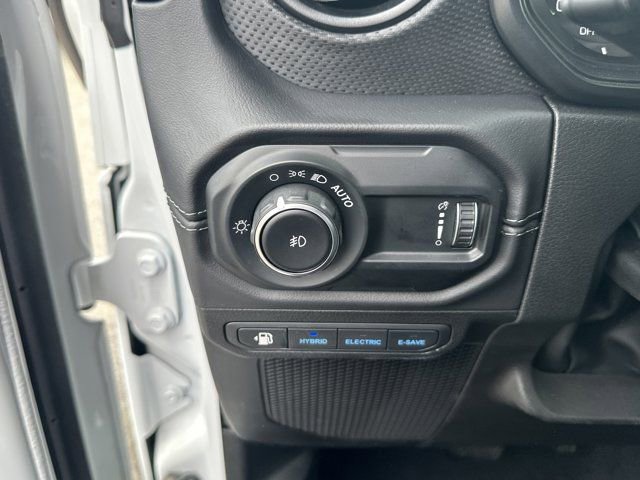 Certified 2025 Jeep Wrangler Unlimited Rubicon 4xe w/ Convenience Group image 22