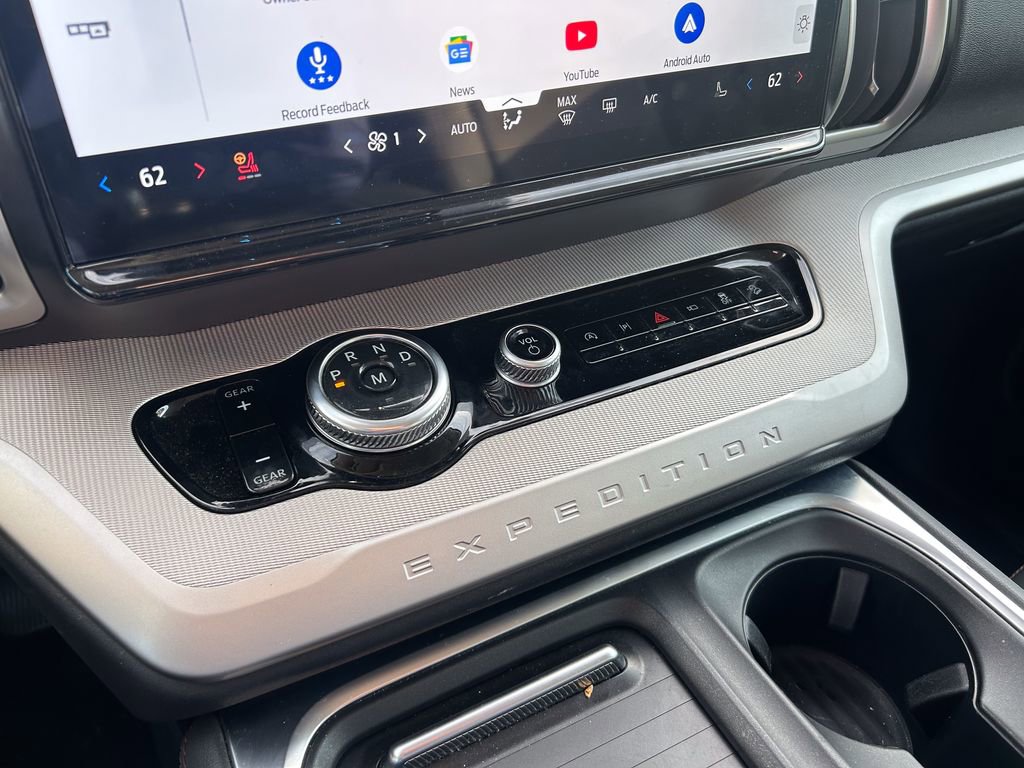 Certified 2025 Ford Expedition Active image 32