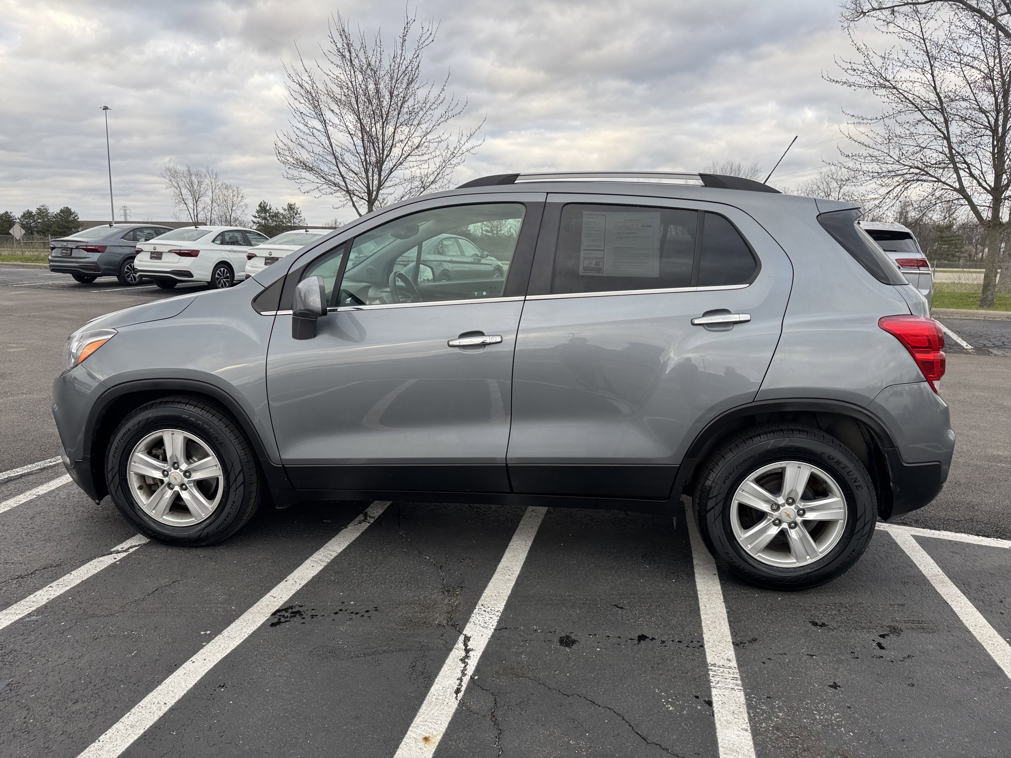 Used 2019 Chevrolet Trax LT w/ LT Convenience Package image 12