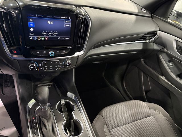 Used 2022 Chevrolet Traverse LT image 14