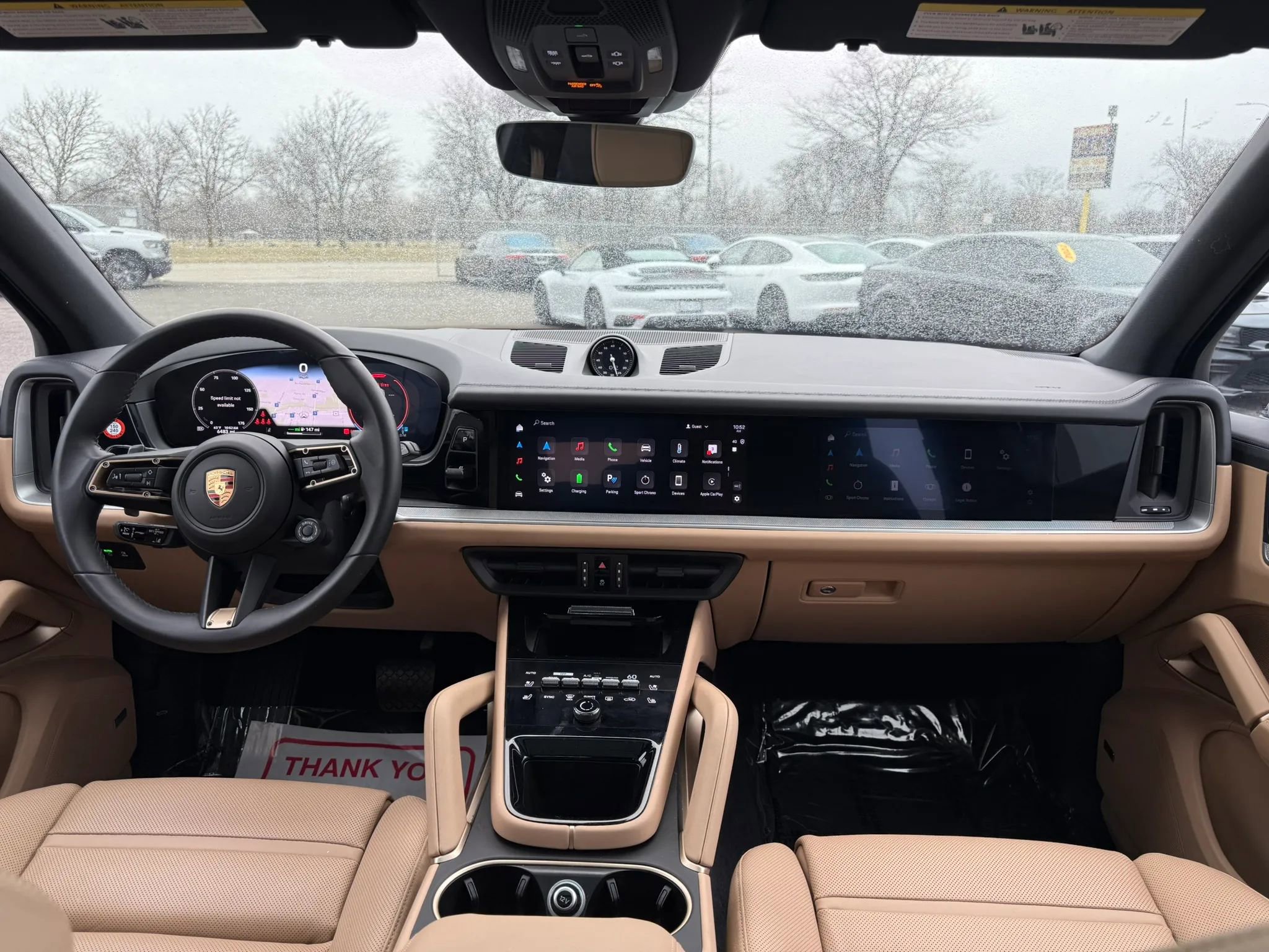 Used 2025 Porsche Cayenne E-Hybrid Sport Utility 4D w/ Premium Package Plus image 39