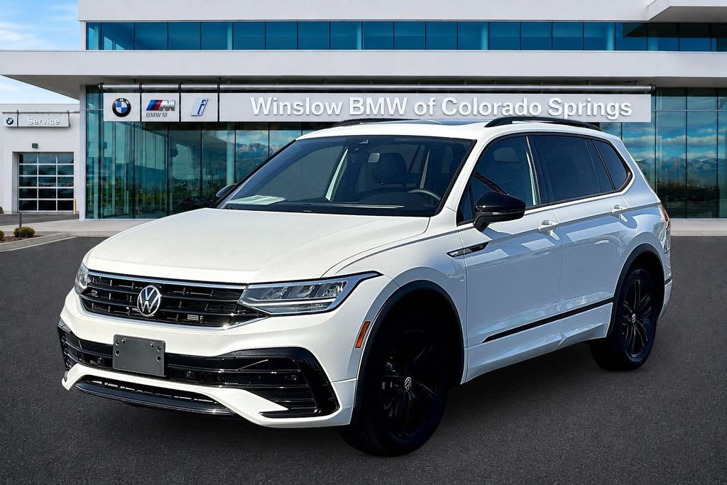 Used 2022 Volkswagen Tiguan SE R-Line AWD/4WD image 3
